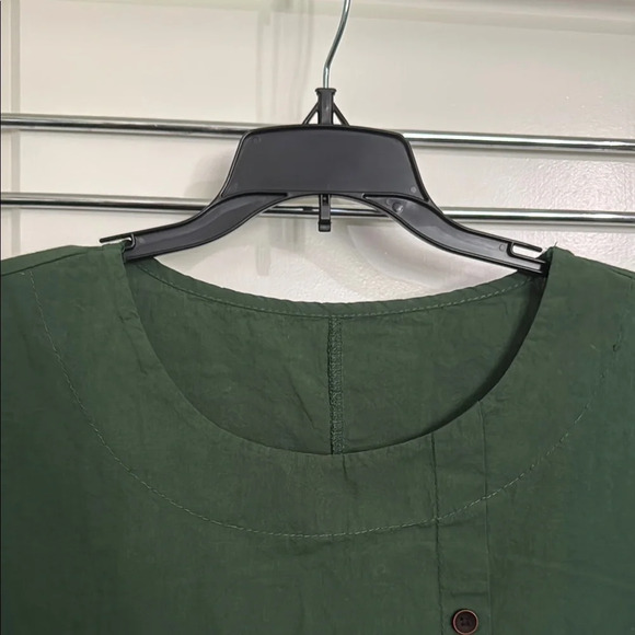 Vintage Red Elephant Green Short Sleeve Top - Picture 4 of 14